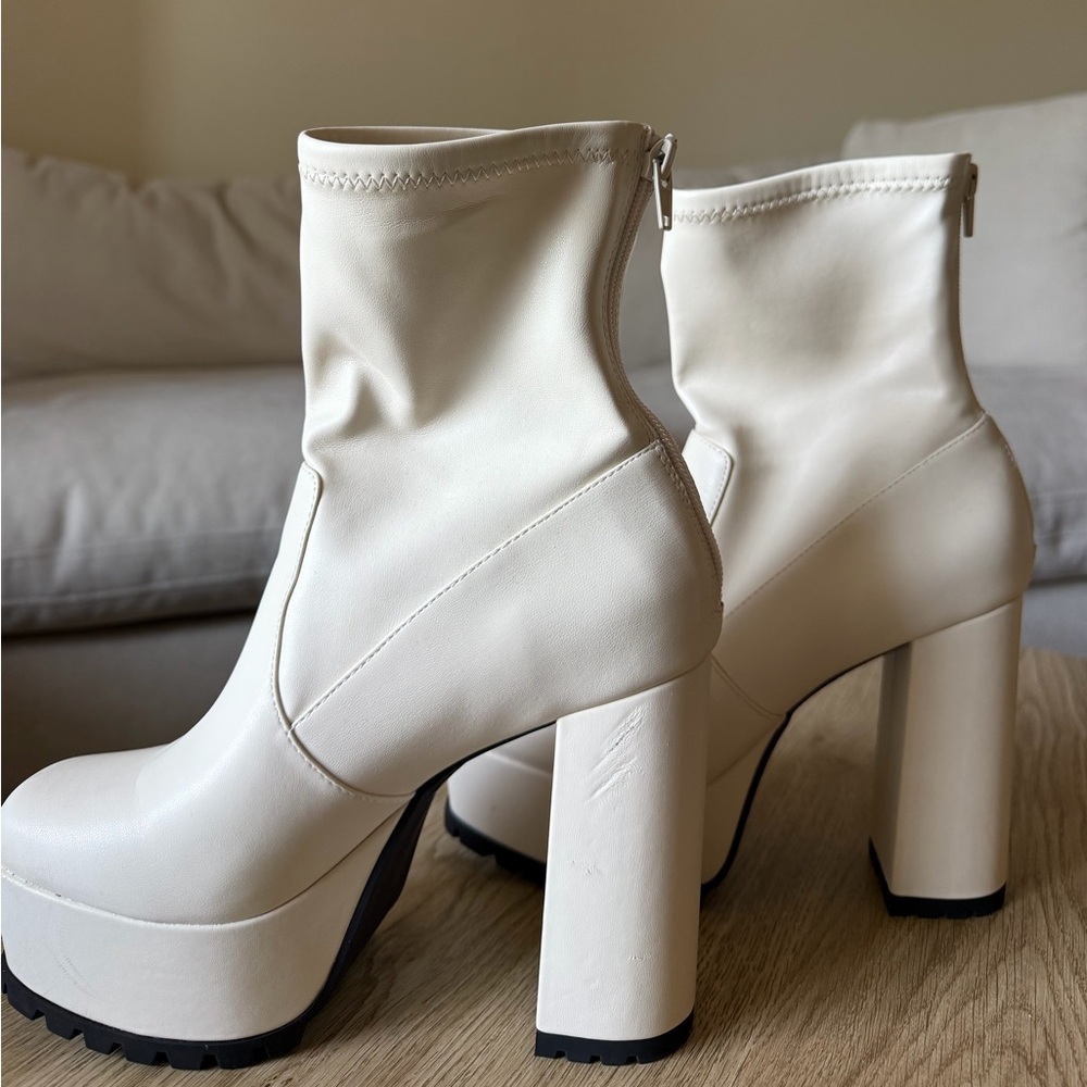 Abound Denton Platform Booties in White